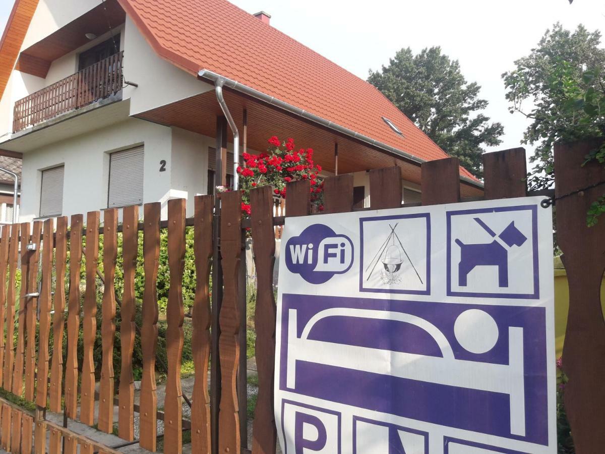 Apartmán Attila Vendeghaz Balatonboglár Exteriér fotografie